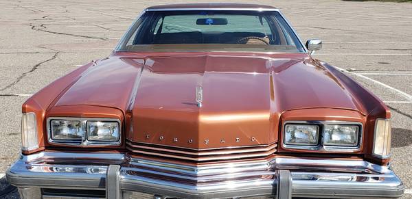 Oldsmobile-toronado-brougham-1975-brown-4
