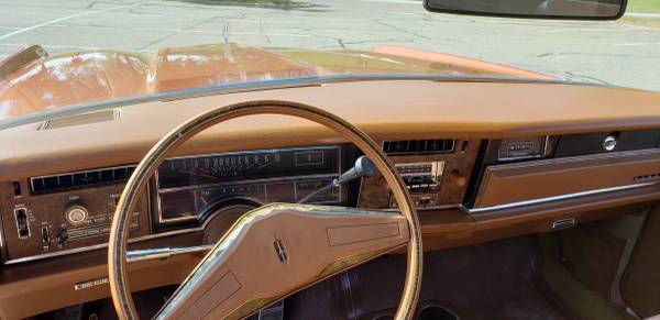 Oldsmobile-toronado-brougham-1975-brown-8
