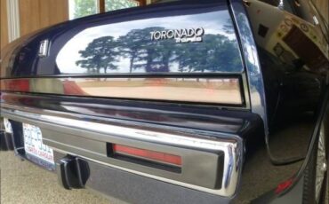 Oldsmobile-trofeo-1988-blue-1