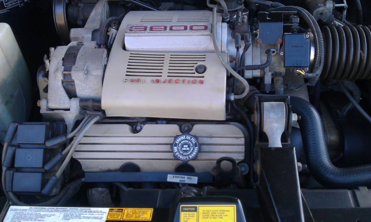 Oldsmobile-trofeo-1988-blue-17