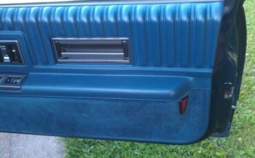 Oldsmobile-trofeo-1988-blue-2