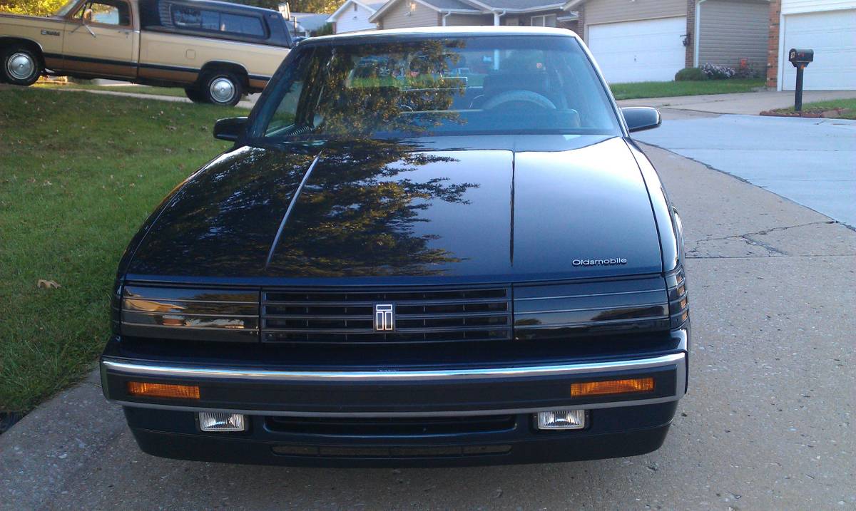Oldsmobile-trofeo-1988-blue-22