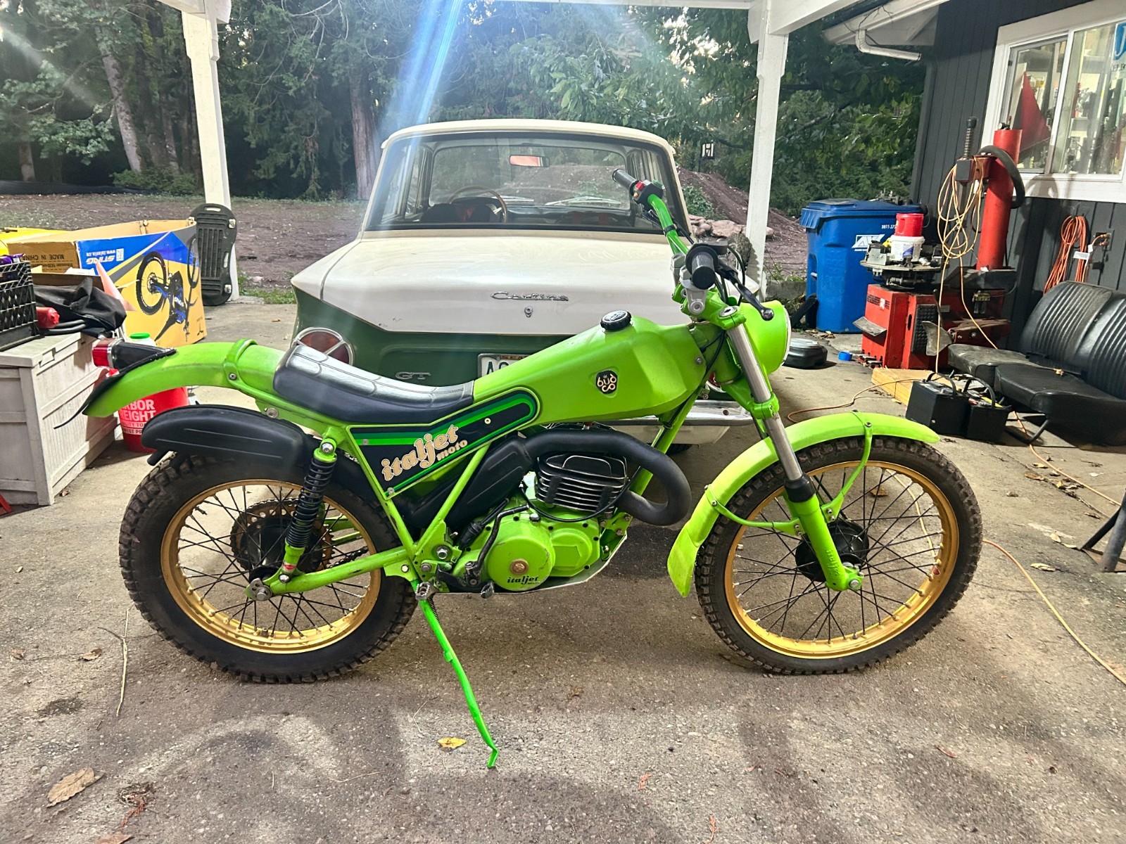 Other-Makes-T350-1982