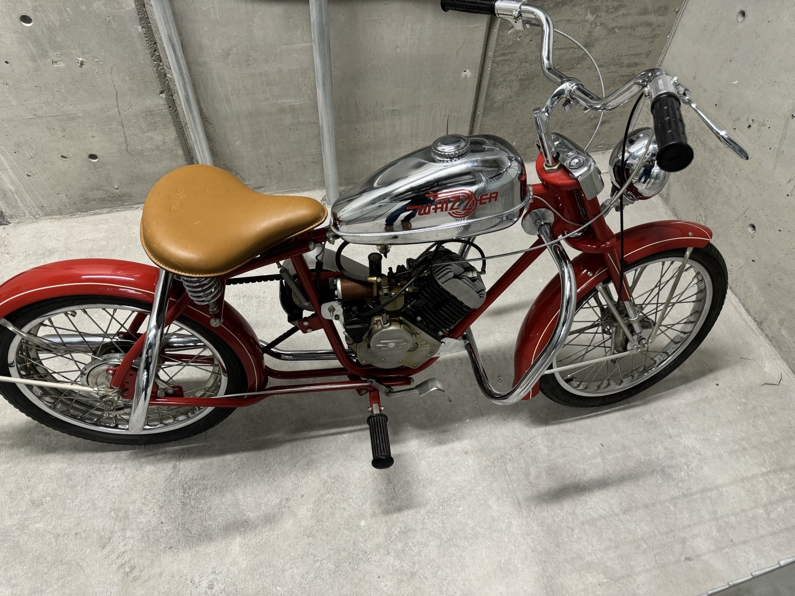 Other-Makes-Whizzer-Sportsman-1951-5