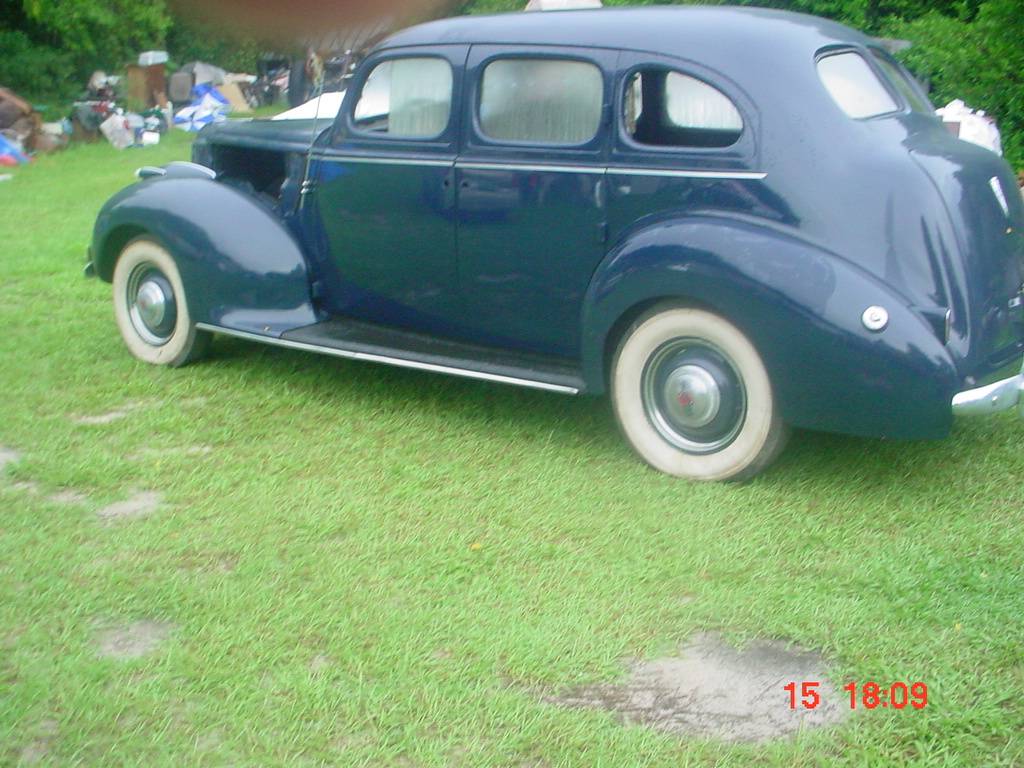 Packard-110-touring-1940-blue-2