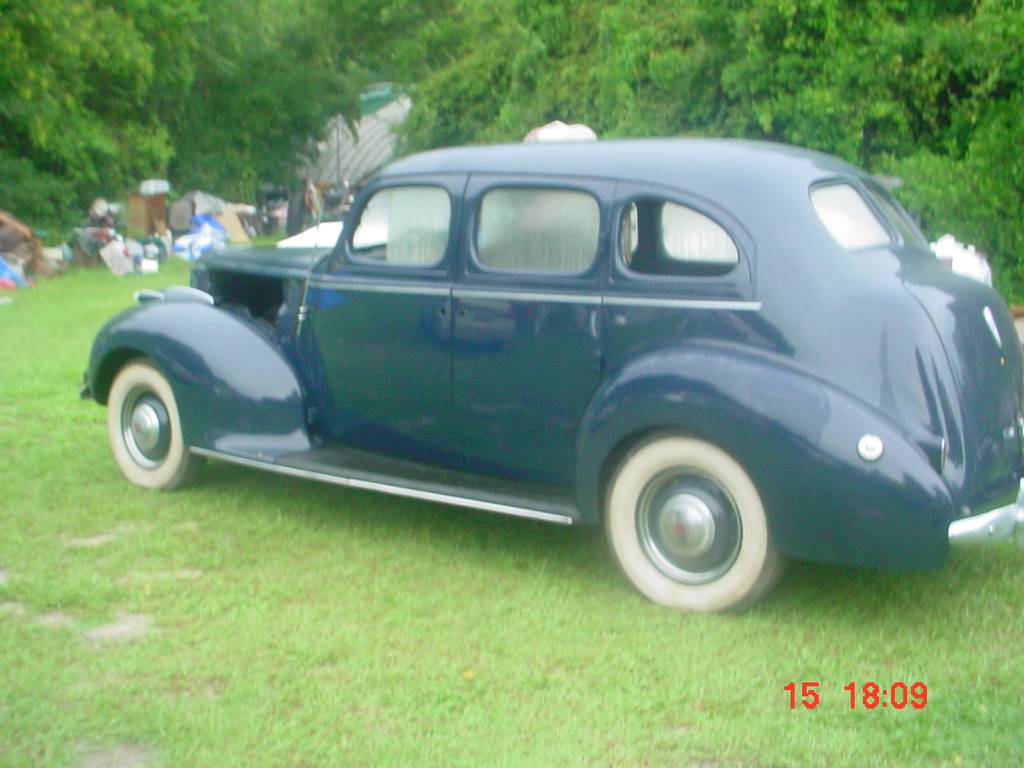 Packard-110-touring-1940-blue-3