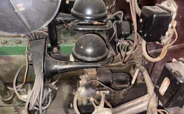 Packard-160-1940-Coupe-20
