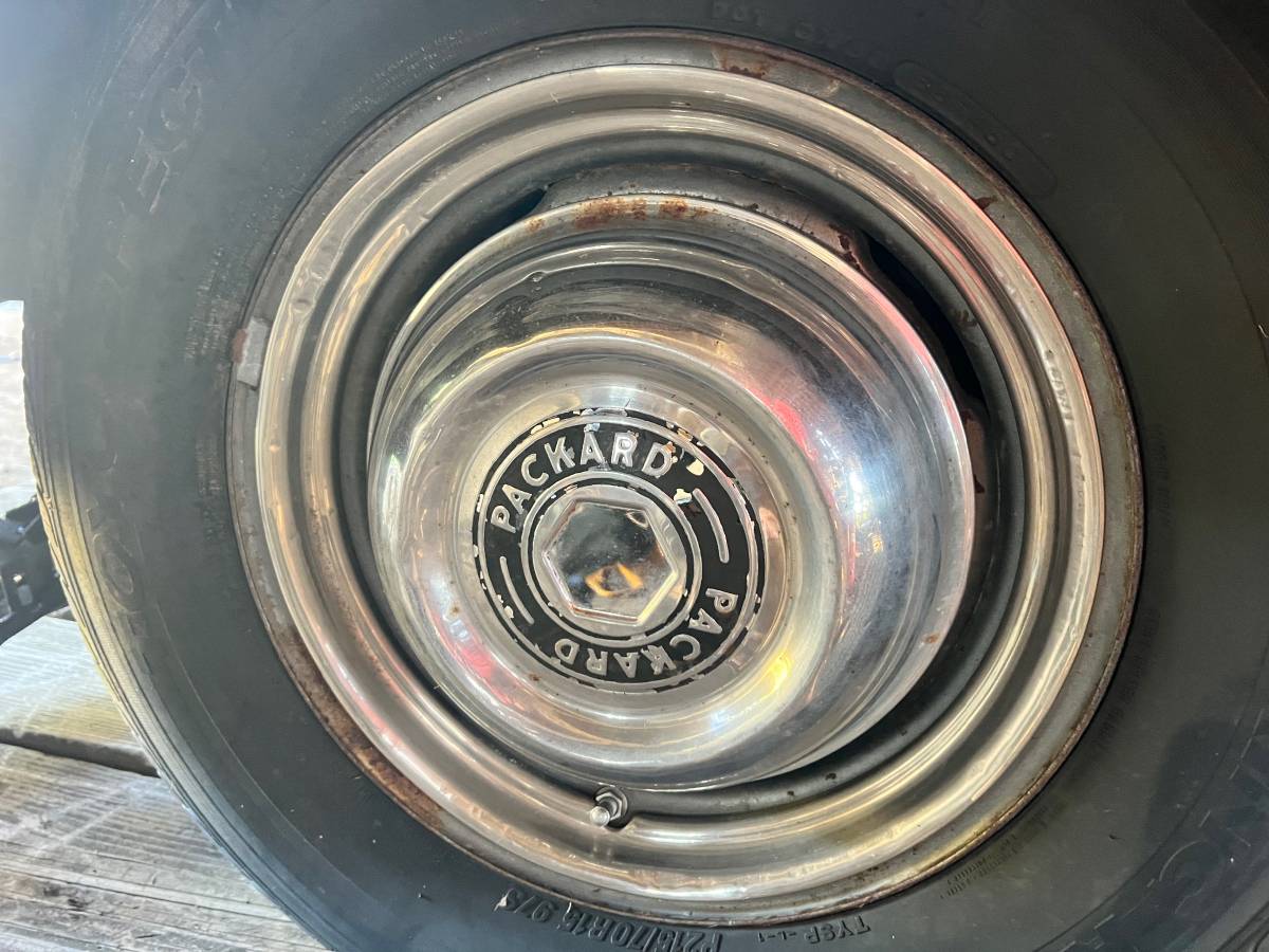 Packard-1950-black-17