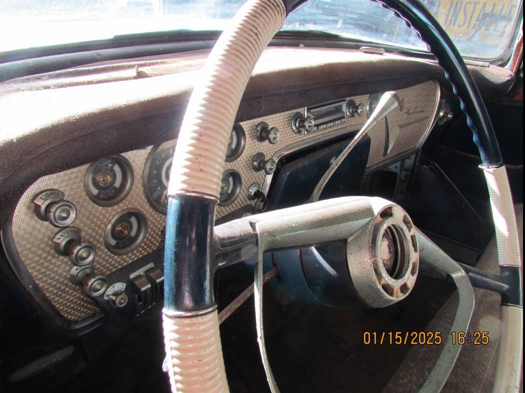 Packard-1956-green-5