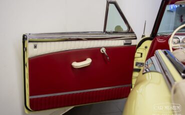 Packard-Caribbean-1953-Carolina-Cream-Red-ampamp-White-38