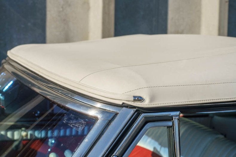 Packard-Caribbean-1953-Matador-Maroon-Maroon-and-White-Lea-7