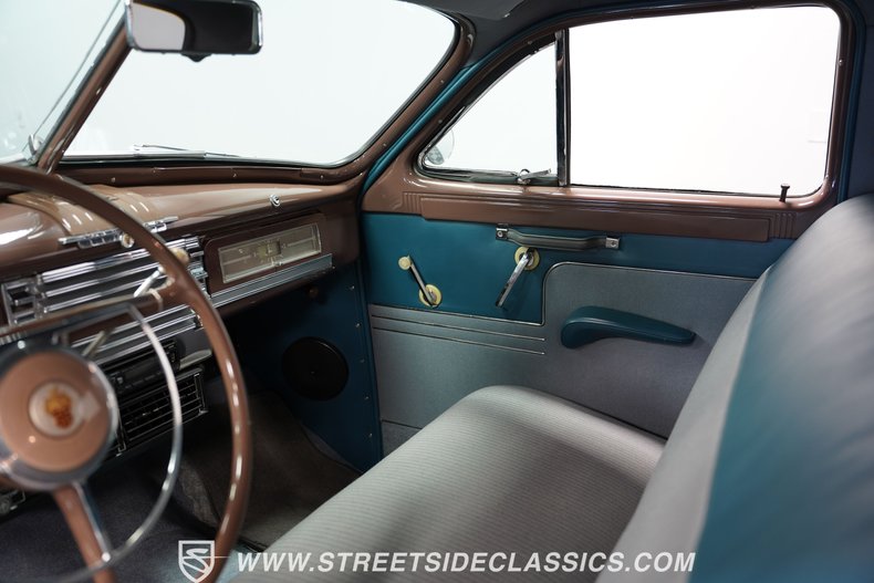 Packard-Clipper-1941-Blue-Gray-39