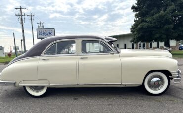 Packard-Deluxe-1948-Sedan-1
