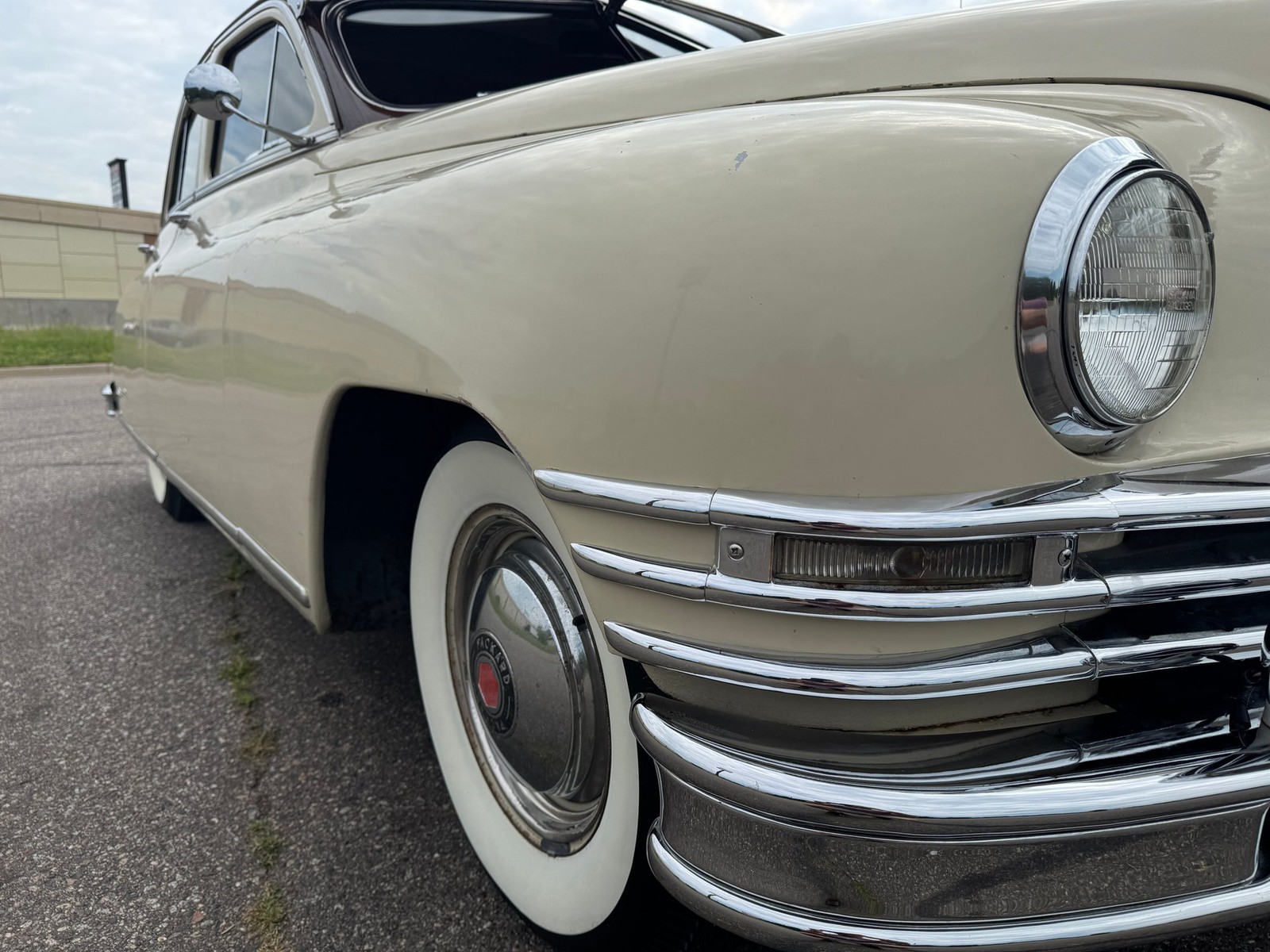 Packard-Deluxe-1948-Sedan-23
