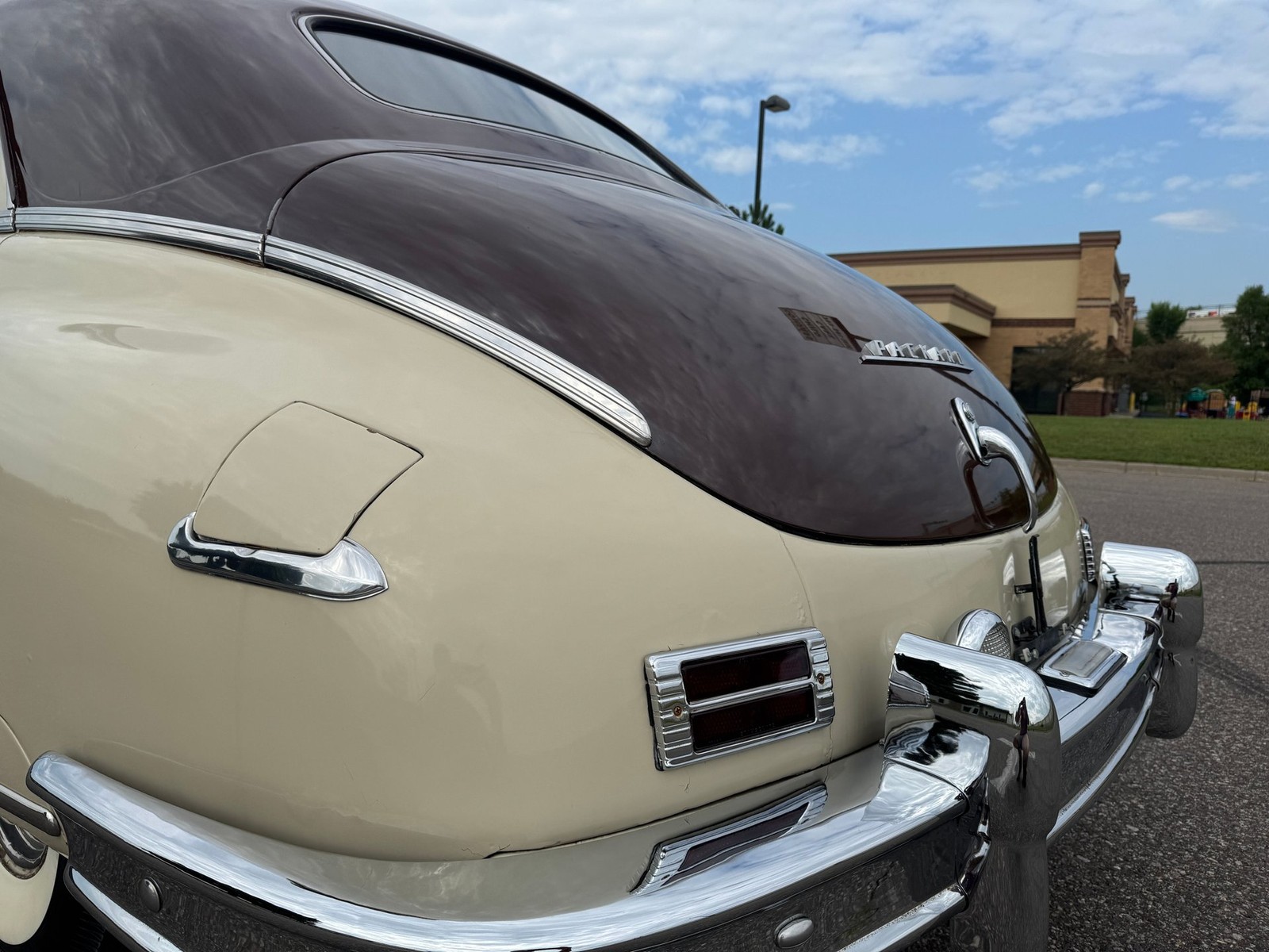 Packard-Deluxe-1948-Sedan-30