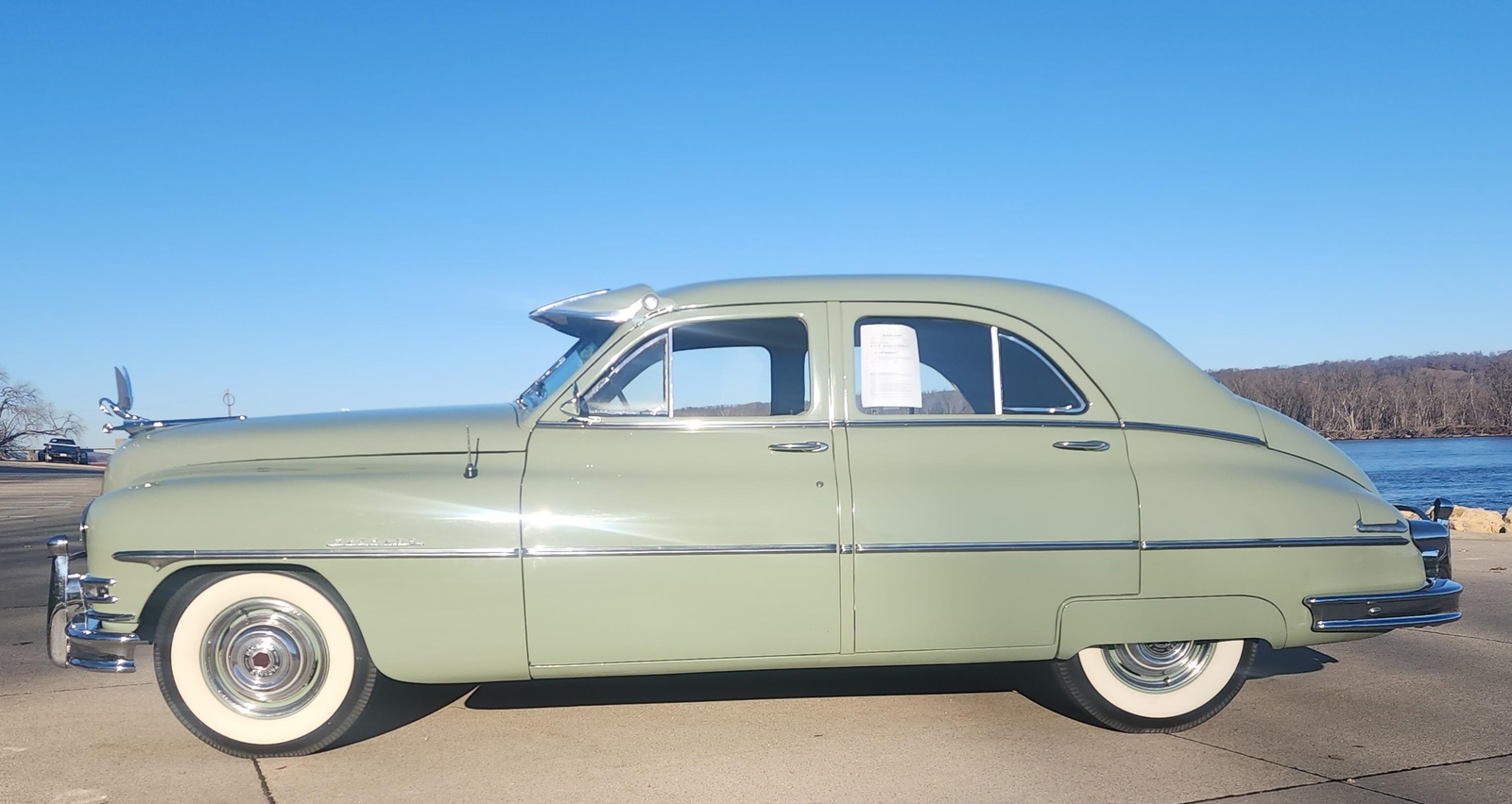 Packard-Eight-1950-4-Door-13