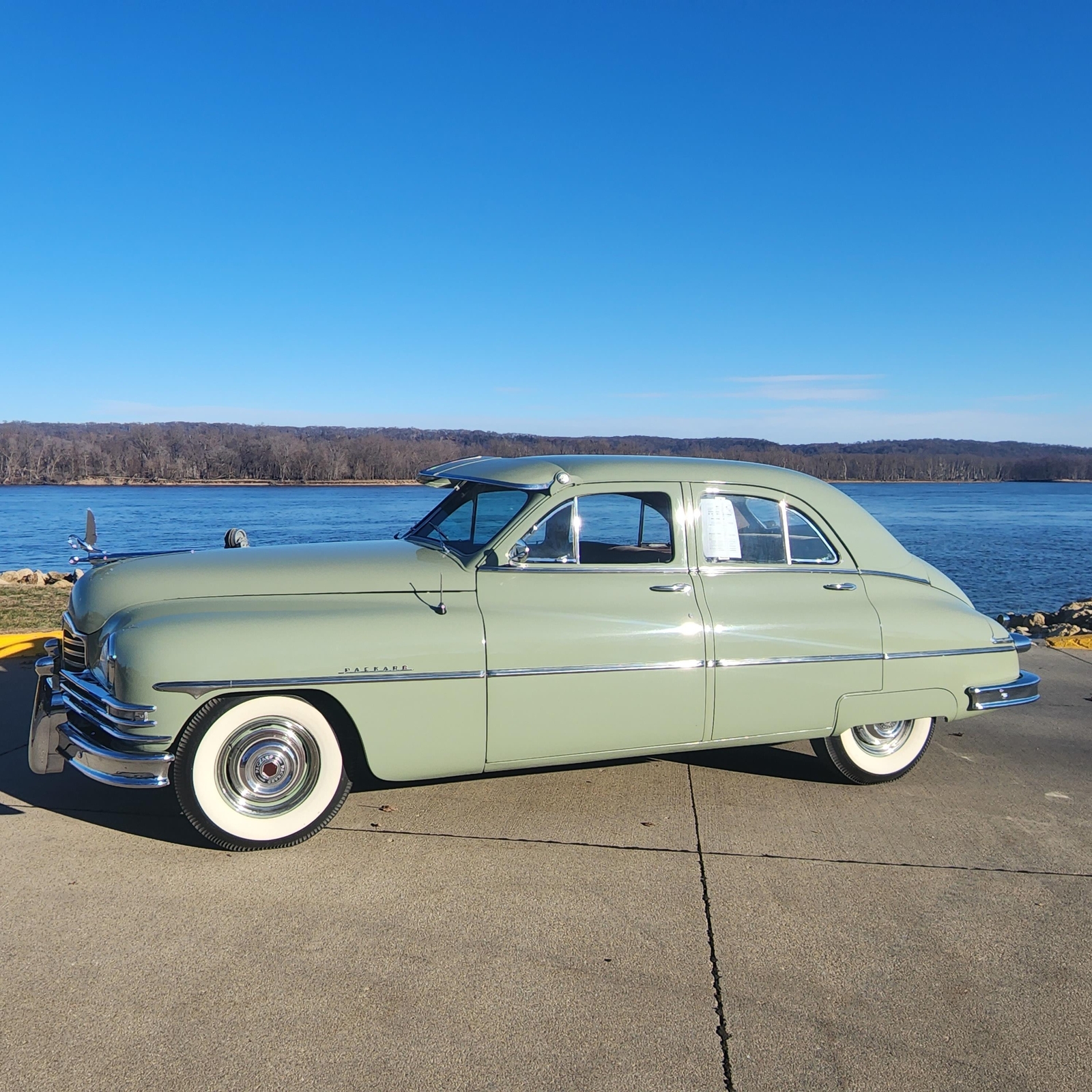 Packard-Eight-1950-4-Door-21