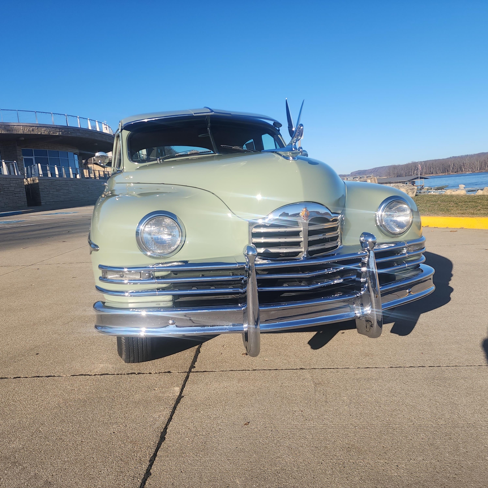 Packard-Eight-1950-4-Door-3