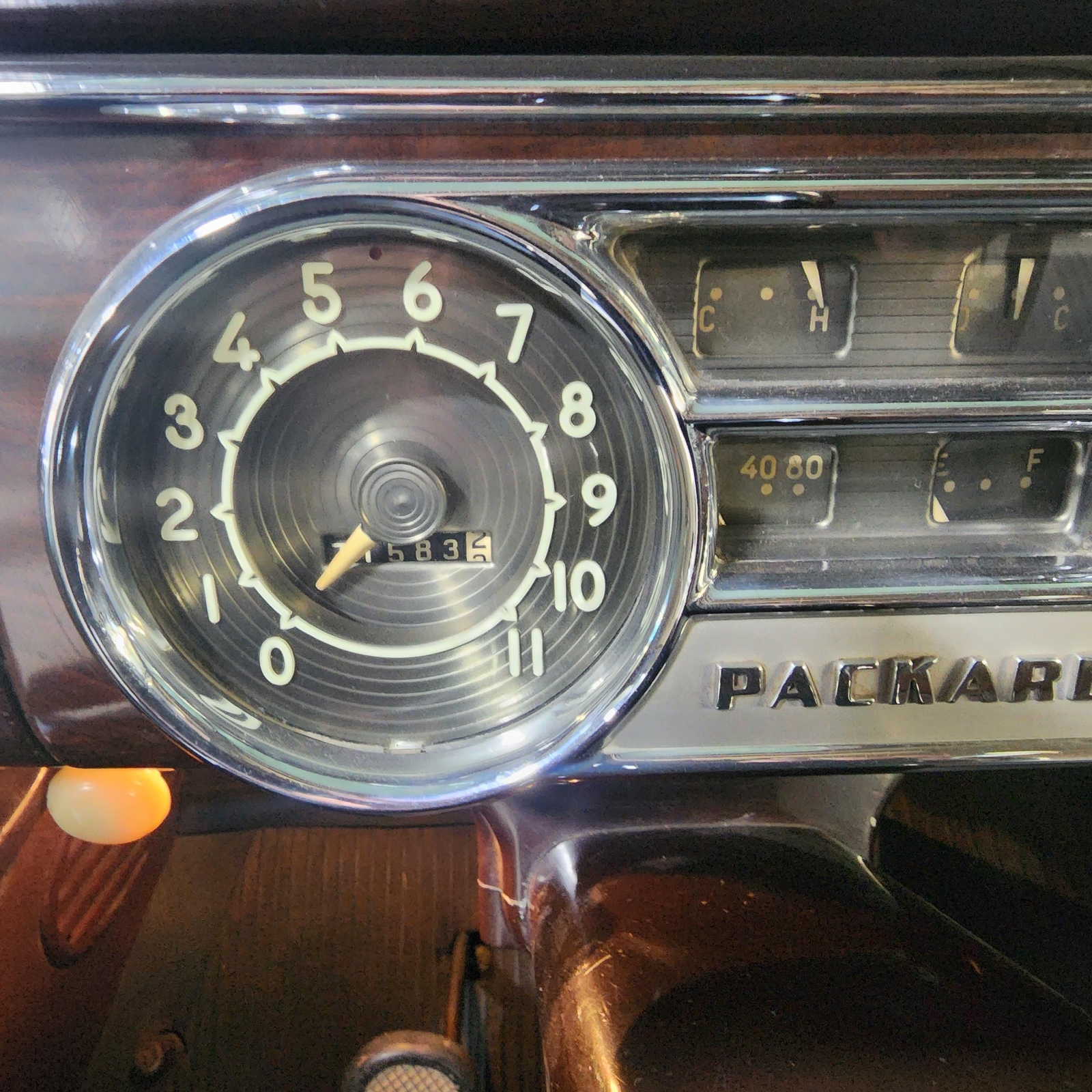 Packard-Eight-1950-4-Door-34