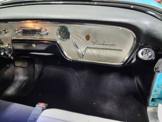 Packard-Executive-1956-19