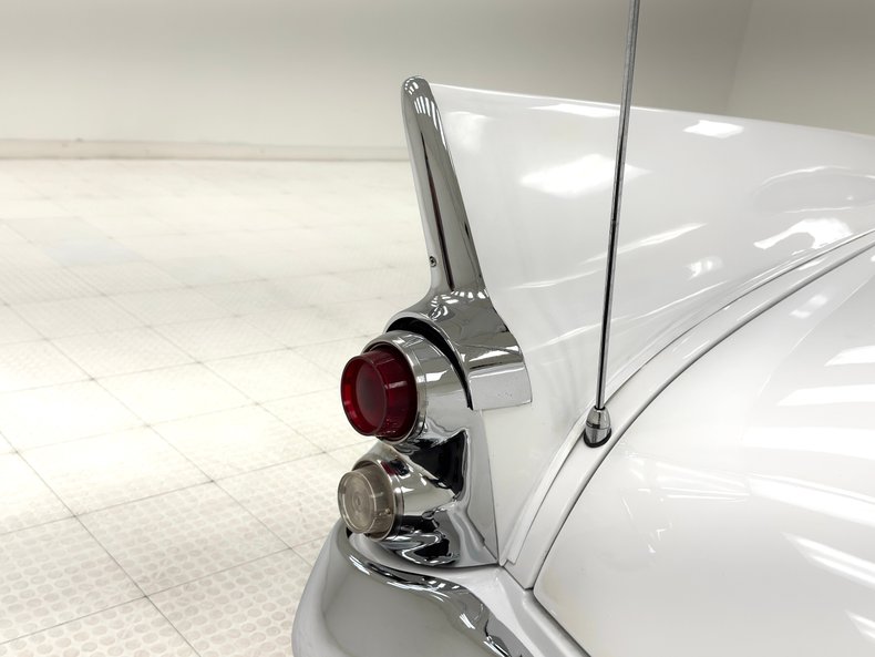 Packard-Hawk-1958-Snow-White-Tan-24