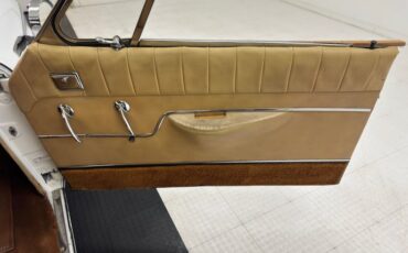 Packard-Hawk-1958-Snow-White-Tan-36