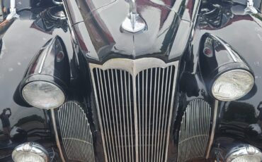 Packard-Limousine-1940-Limousine-1