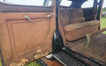 Packard-Limousine-1940-Limousine-14