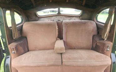 Packard-Limousine-1940-Limousine-17