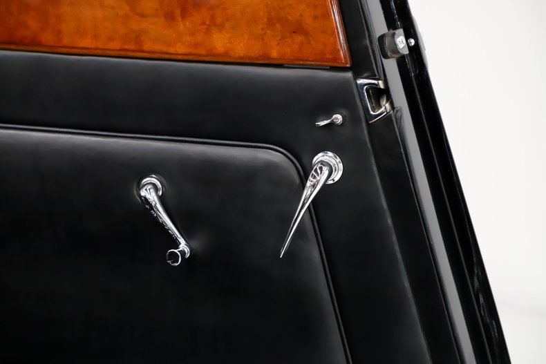 Packard-Other-1938-Formal-Black-Beige-13