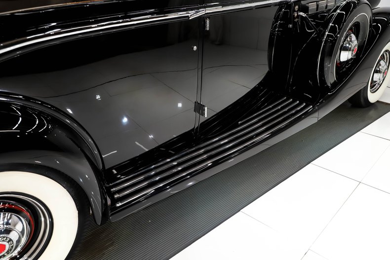 Packard-Other-1938-Formal-Black-Beige-29
