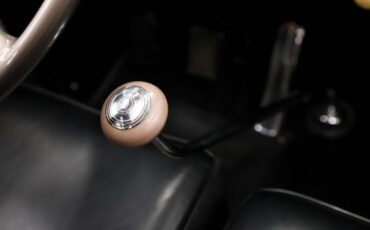 Packard-Other-1938-Formal-Black-Beige-31