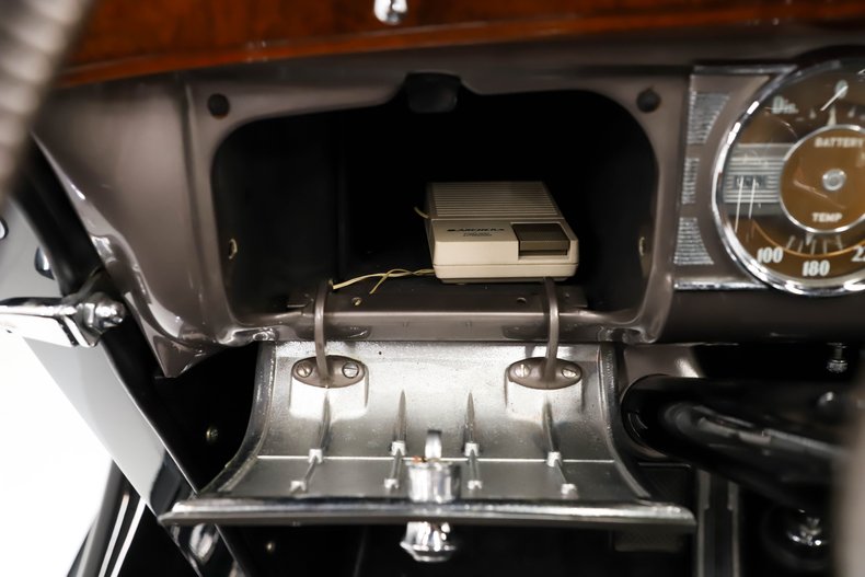Packard-Other-1938-Formal-Black-Beige-33