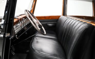 Packard-Other-1938-Formal-Black-Beige-39