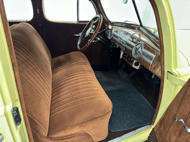 Packard-Other-1939-Pale-Yellow-Brown-7