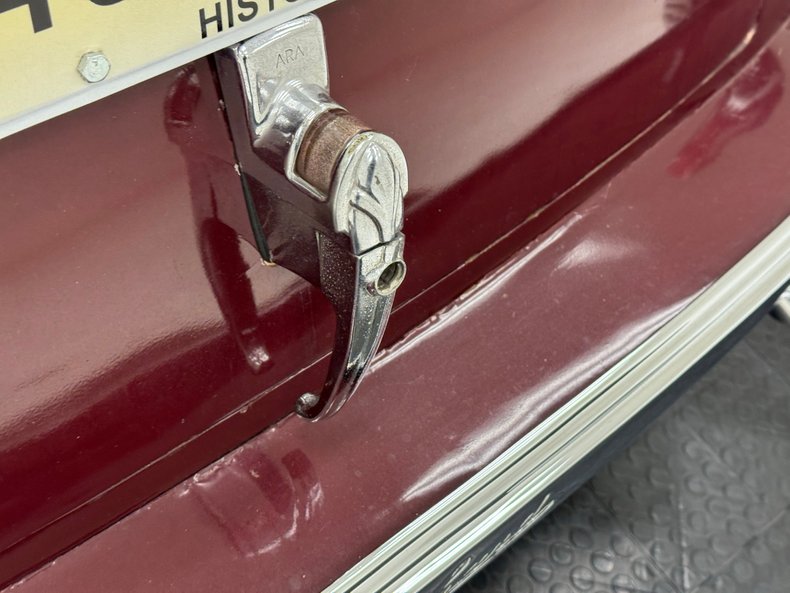Packard-Other-1941-Laguna-Maroon-Black-20