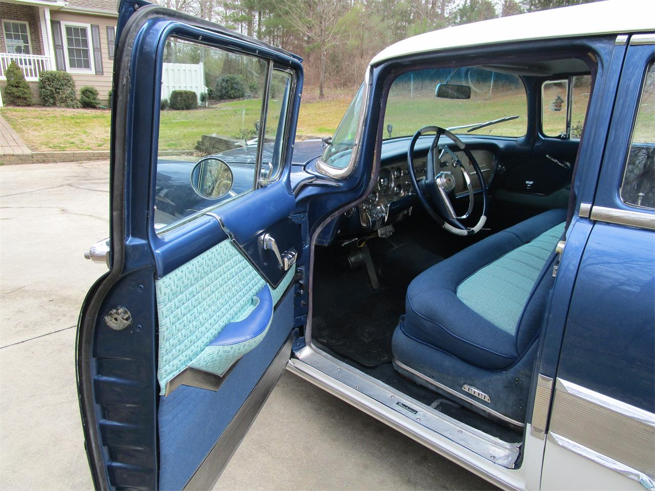 Packard-Patrician-1955-Blue-and-White-Blue-Grey-and-White-3
