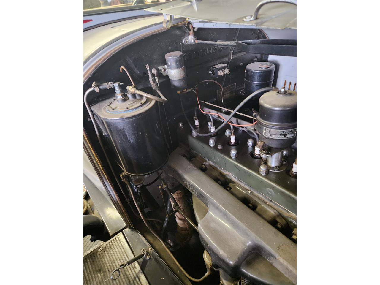 Packard-Roadster-1929-grey-red-13