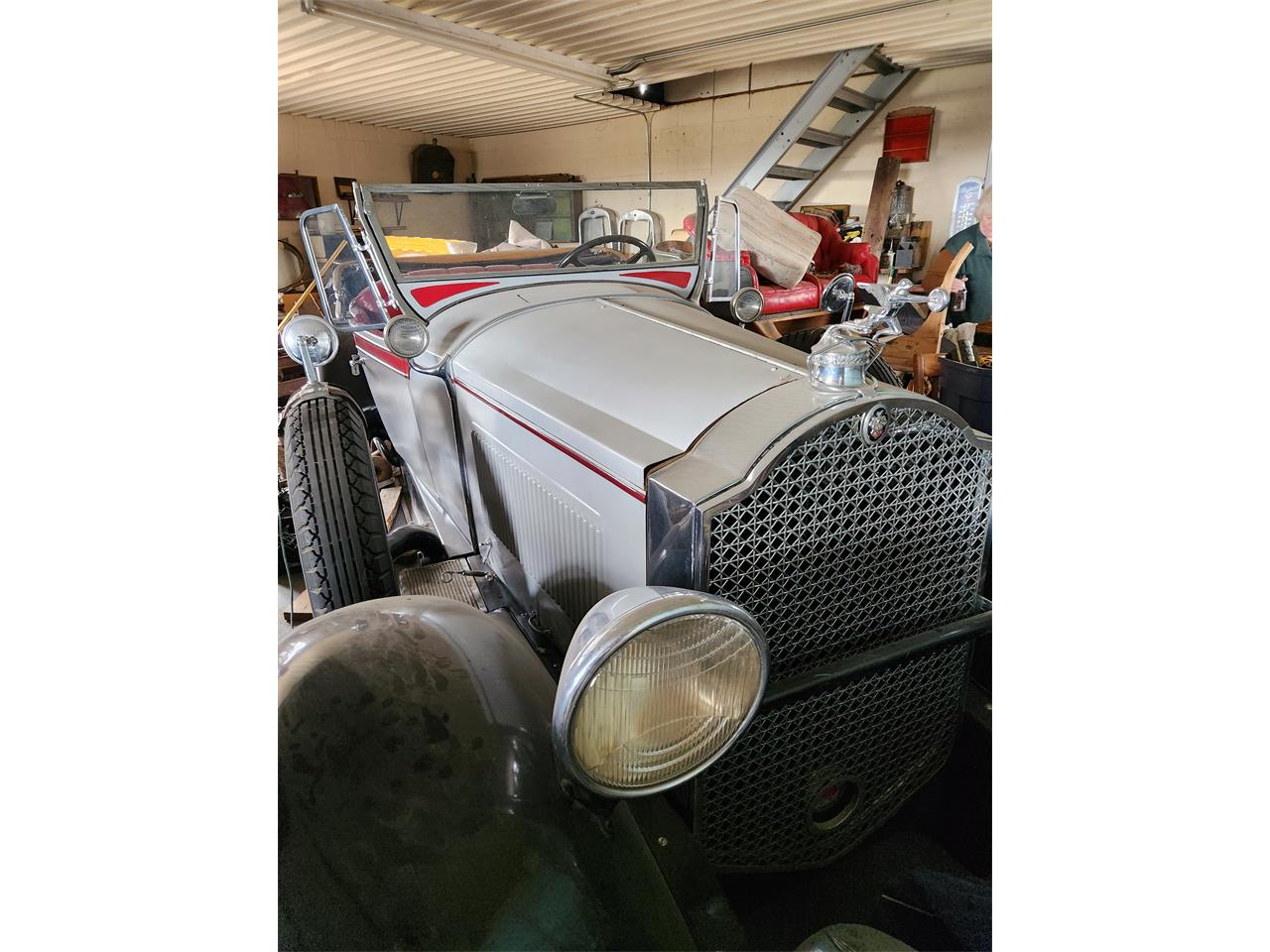 Packard-Roadster-1929-grey-red