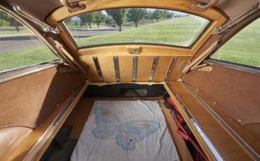 Packard-Woody-wagon-1949-Light-Yellow-Brown-10