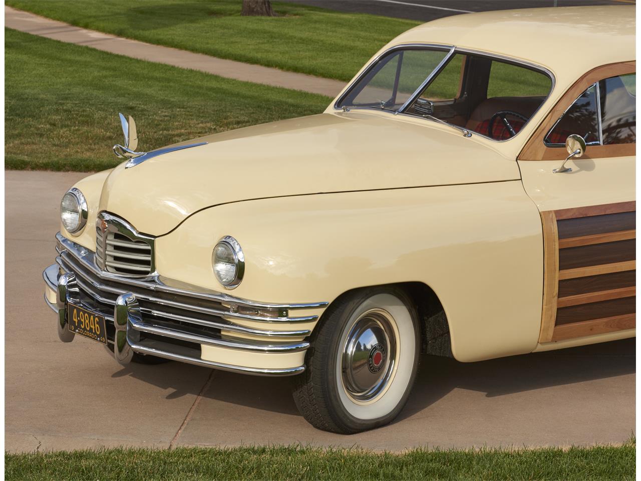 Packard-Woody-wagon-1949-Light-Yellow-Brown-14