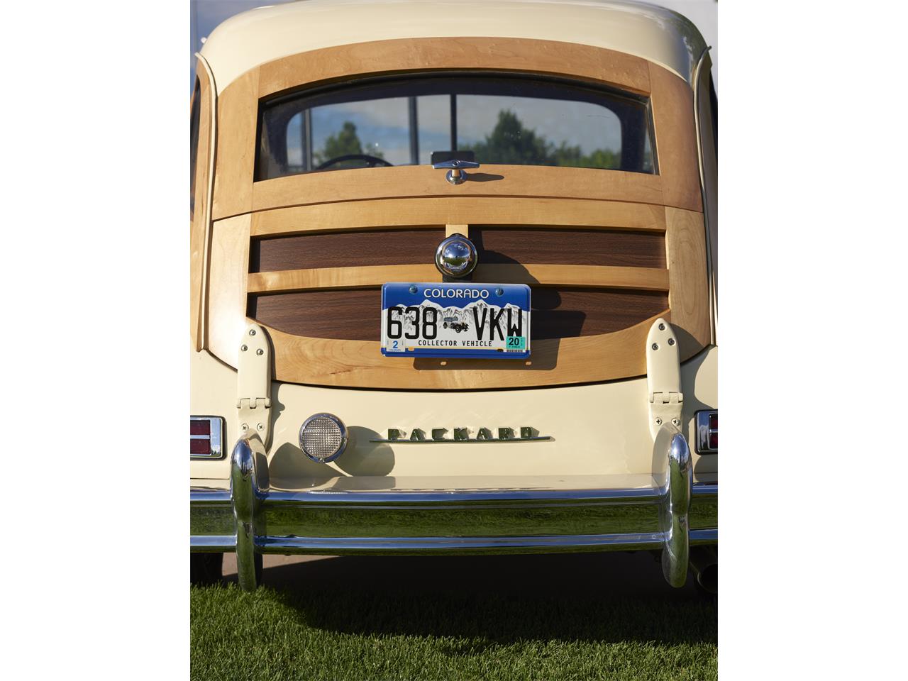 Packard-Woody-wagon-1949-Light-Yellow-Brown-7