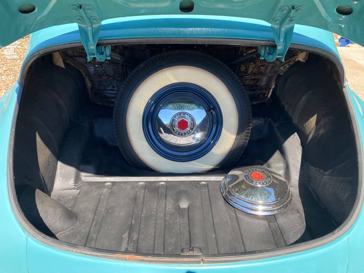 Packard-deluxe-8-1950-blue-6