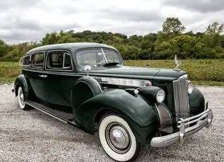 Packard-limousine-1940-1