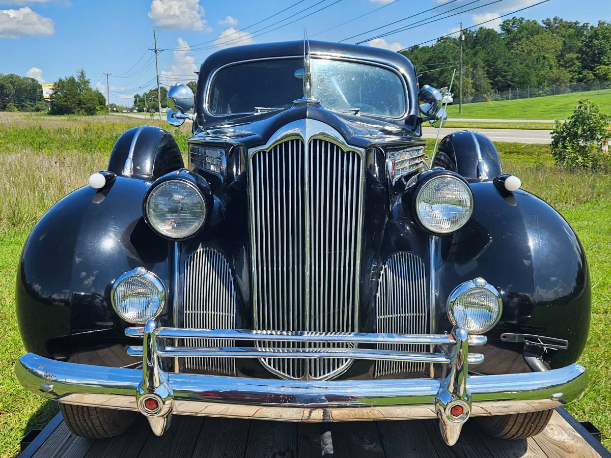 Packard-limousine-1940