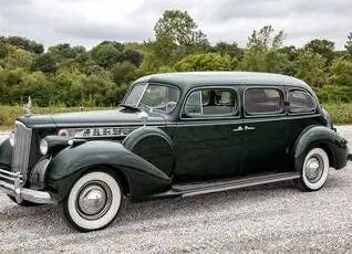 Packard-limousine-1940