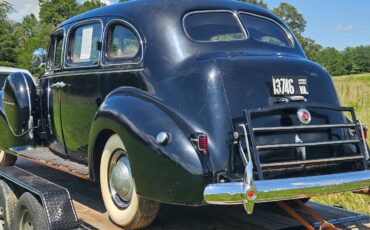 Packard-limousine-1940-5