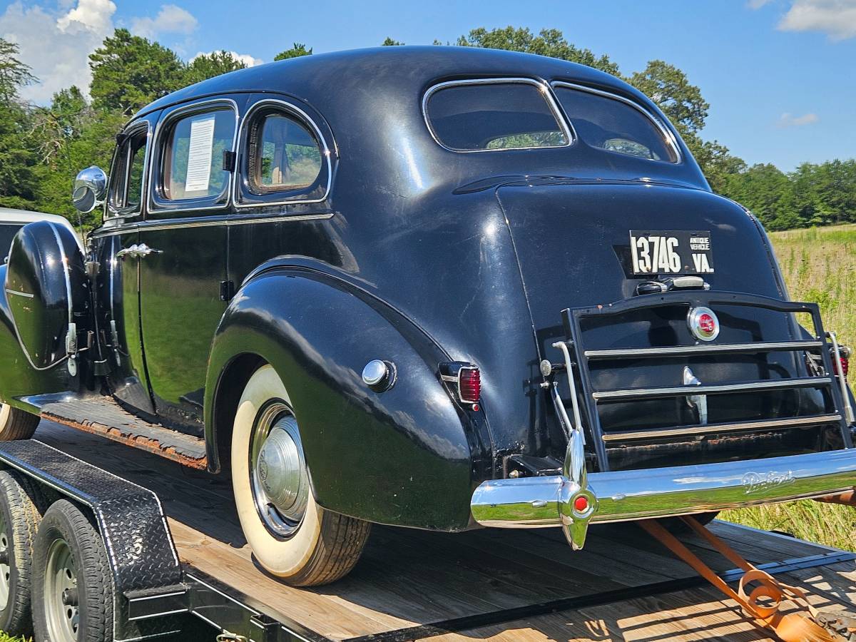 Packard-limousine-1940-5