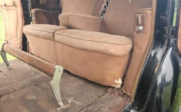 Packard-limousine-1940-7