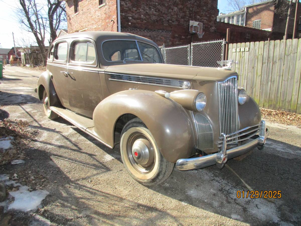 Packard-model-120-1940-1